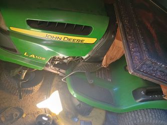 John Deere riding mower