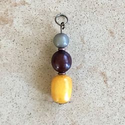 🌴 Pretty pendant made from vintage earthy vegetable iv0ry beads - from palm tree seeds