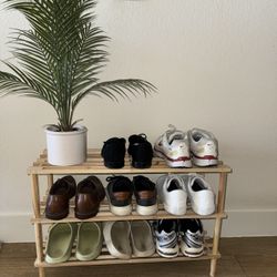 SHOE STAND
