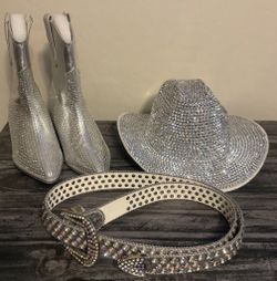 Women’s silver Cowboy Boots, Hat, Belt