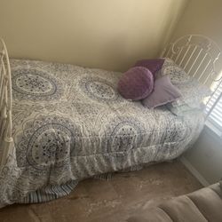Complete Twin Bed Used In Good Condition 