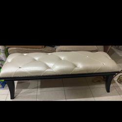 Beautiful Ivory Bench 