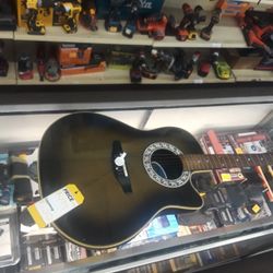 Ovation Akaman Acoustic Electric guitar for Sale in Oakland Park, FL