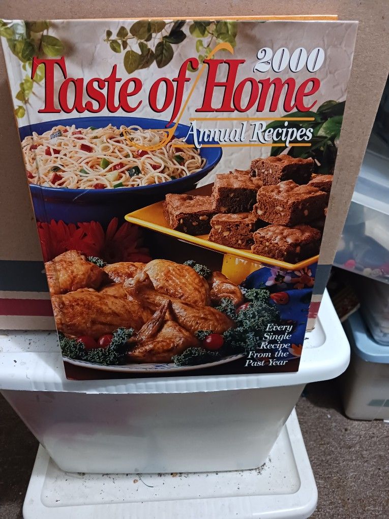 2000 TASTE OF HOME RECIPE Book 