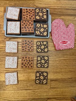 Melissa & Doug Wooden Brownie Set