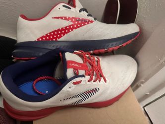 Brooks Launch  size 9.5