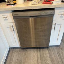 Frigidaire Dishwasher 