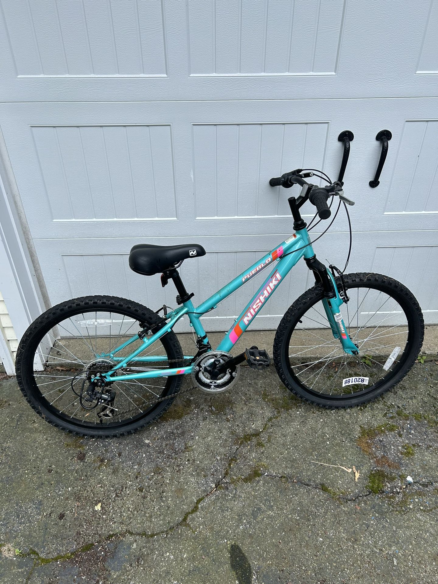 Nishiki Pueblo 24" Youth Mountain Bike - Teal/Red - Excellent Condition!