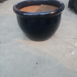 Big CERMIC BLUE POT FOR PLANTS WIDTH 24  DEEP 18 HALF BIG PLANTS. 350 POT 