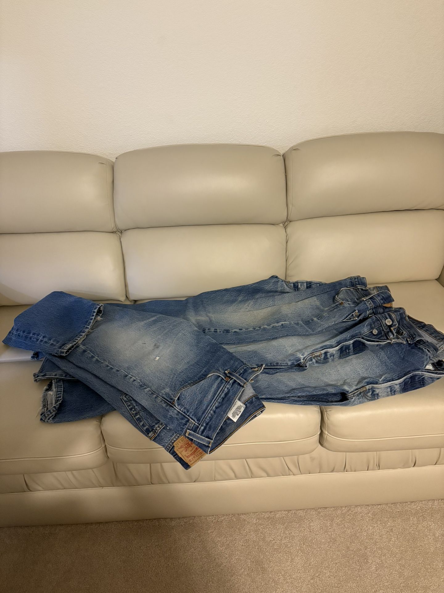 501 Used Levi’s Sizes In Pictures.