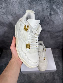 Jordan 4 Metallic Gold size 9.5 (11W)