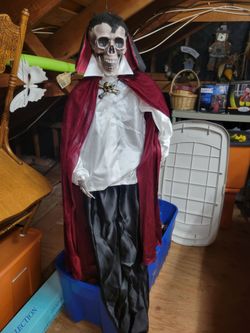 Life-Size Halloween Vampire Skeleton Decoration