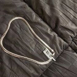 16 In Cuban Link Necklace 