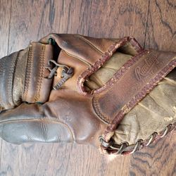 Vintage Rawlings Stan Musial Baseball Glove 