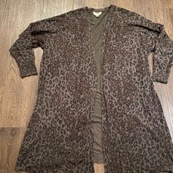 Womans Plus size Cheetah Cardigan Sweater Size 1x By Terra & Sky #6