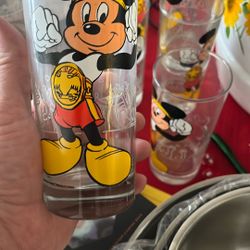  8 Mickey Mouse Vintage Glasses