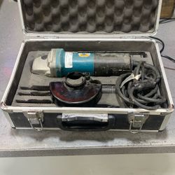 Makita Grinder
