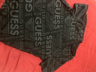 guess black shirt