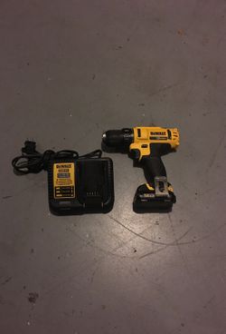 Dewalt 12v drill !!!! Pick up only !!!! Please dont waste my time !!!!