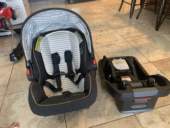 Graco baby car seat and base