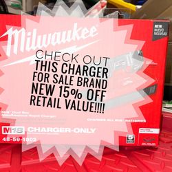 Milwaukee M18 Dual Bay Simultaneous Rapid Charger 