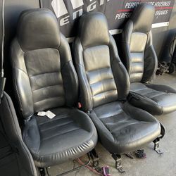 C6 Corvette seats