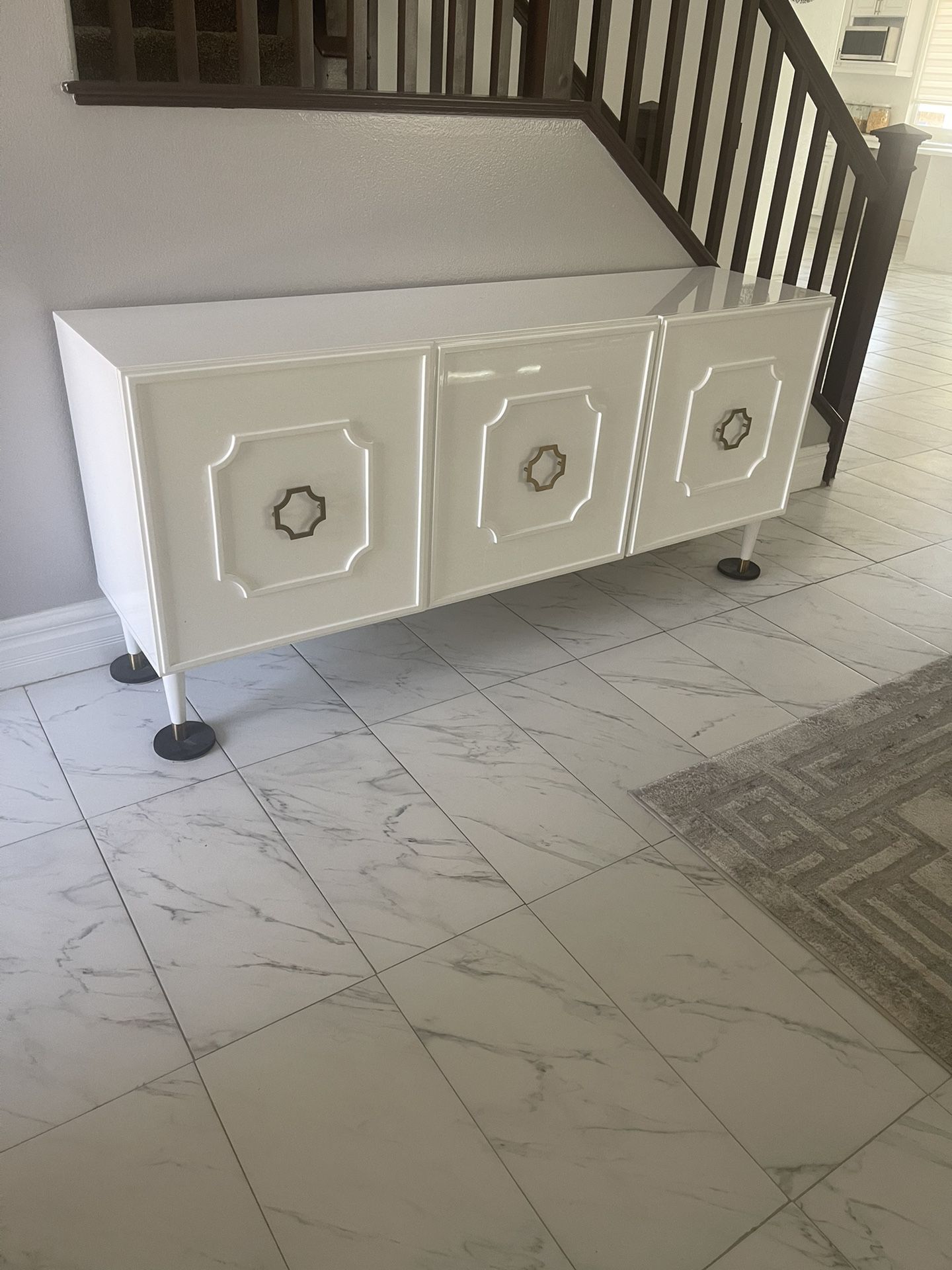 Sideboard/console Table 