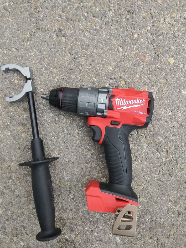 Milwaukee fuel hammer drill