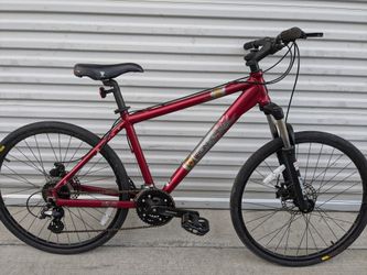 Medium Hybrid With Disc Brakes 