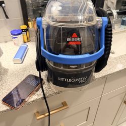 Bissell Carpet Shampooer