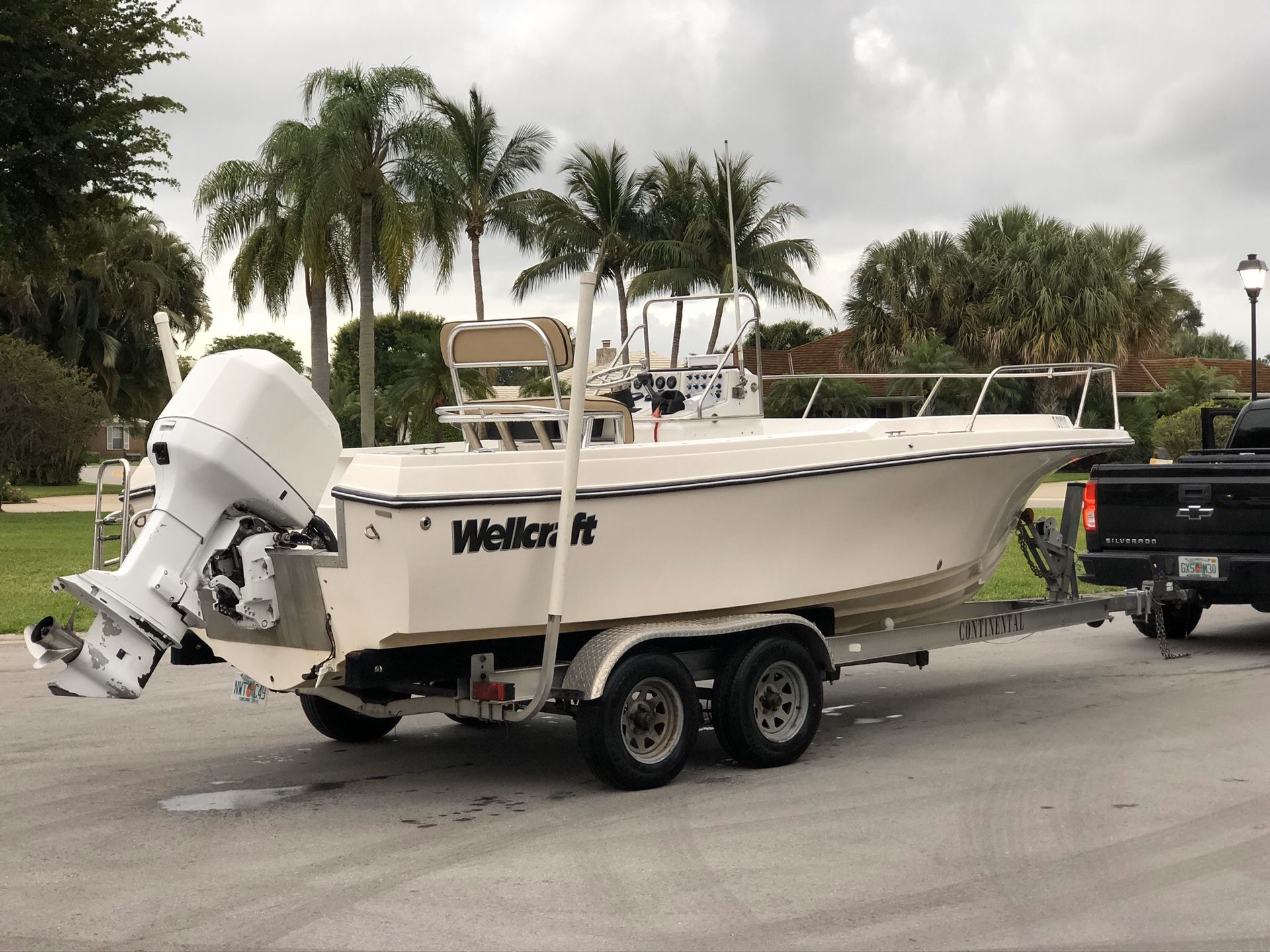 BOAT CENTER CONSOLE Wellcraft 20’ for Sale in Lake Worth, FL OfferUp