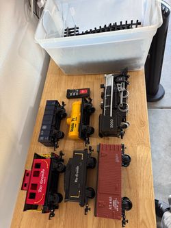 Vintage Train Set Eztec Sante Fe Tracks G Scale Locomotive