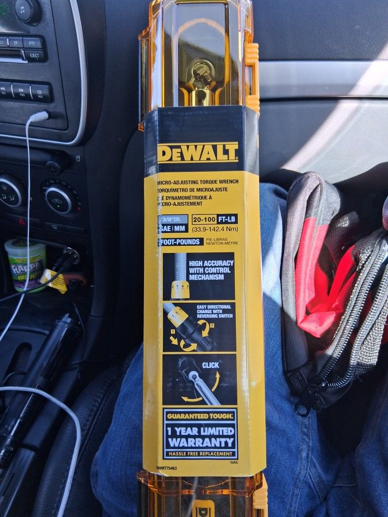New Dewalt 3/8 Micro Adjusting Torque Wrench