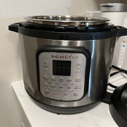 11 In 1 InstaPot: Duo Crisp + Air Fryer Plus Attachments 