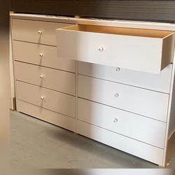 8 Drawer Dresser 