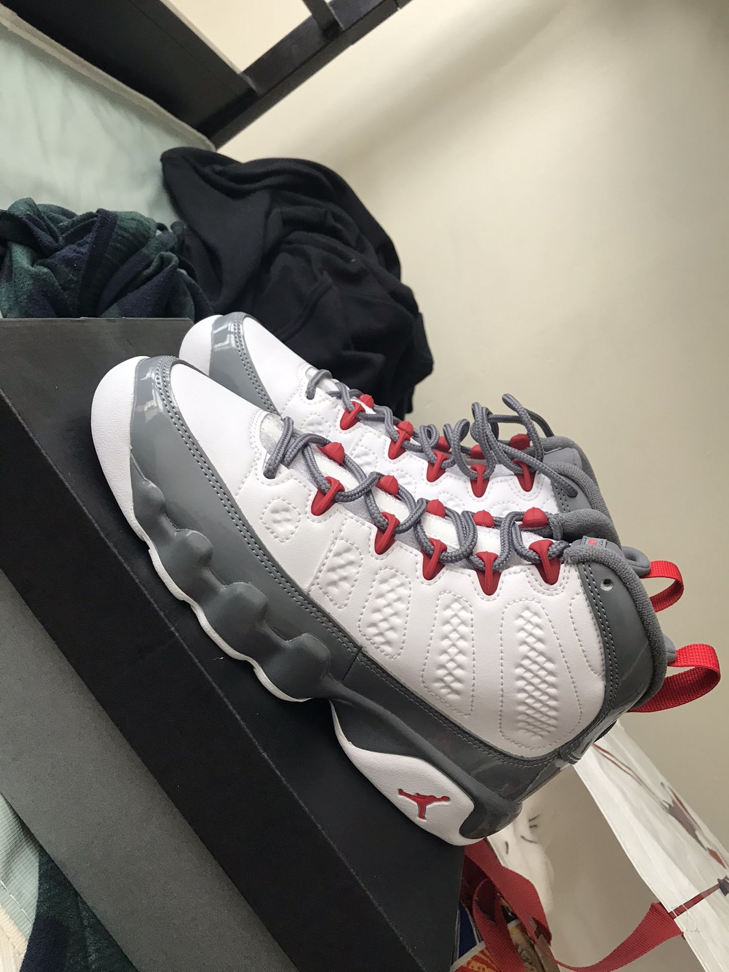 Jordan 9 Fire Red