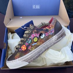 Vans Souvenir Size 9