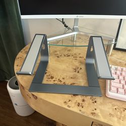Laptop Stand (NEW) 