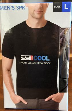 Brand New Men’s 3 pack 32 degree cool short sleeve crew neck size Large for $11