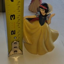 14 Disney princess Collectible Figurines