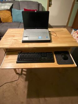 Desk (wooden)