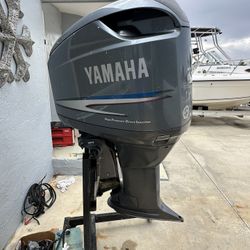 Outboard Motor 