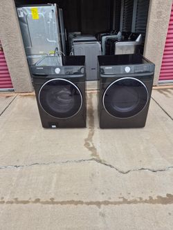 Samsung Front-Load Washer and Dryer Set
