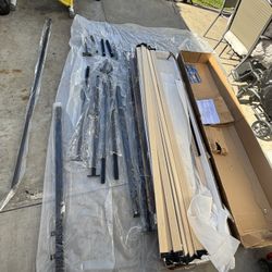 King Bed In The Boxe