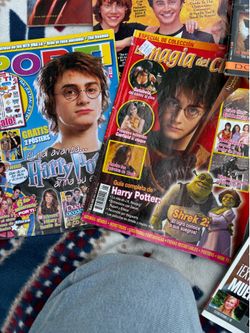 Huge Harry Potter Magazine Poster and Binder collection 21 items