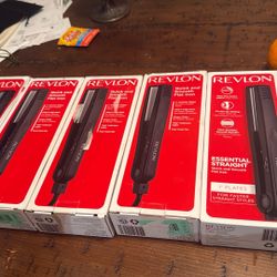 REVLON.  Flat Iron  15. Dll. Son Chicas  