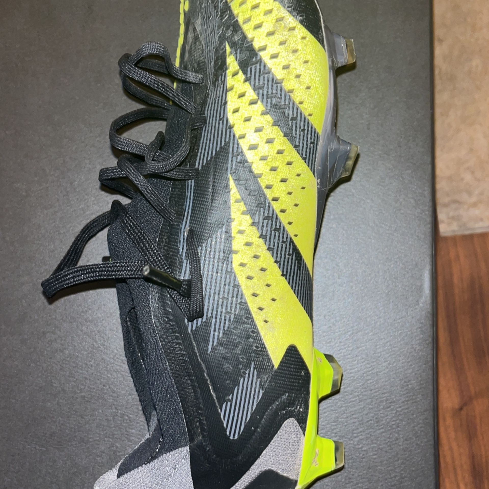 Adidas Predator .1 Sz 9