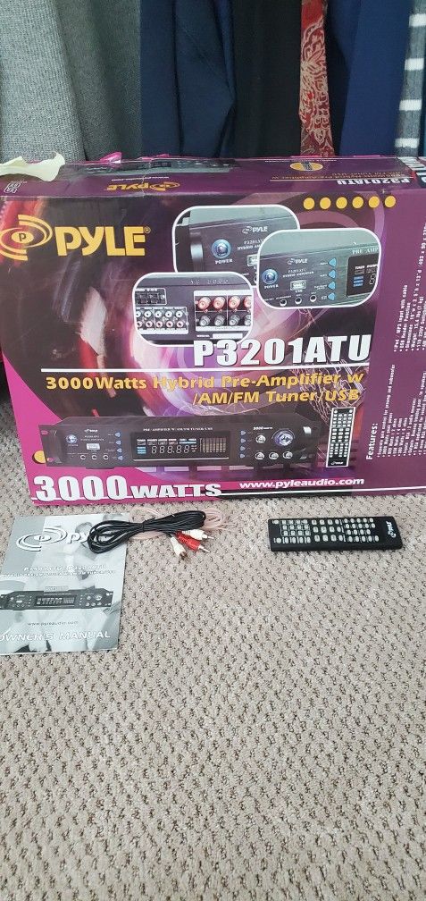 Pyle 3000 Watt In Home Stereo System.  Hybrid Stereo.