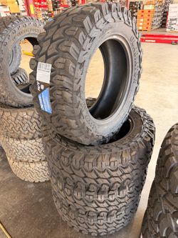 35x12.50x20 mud tires new x comp