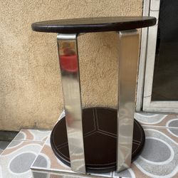 Side end table